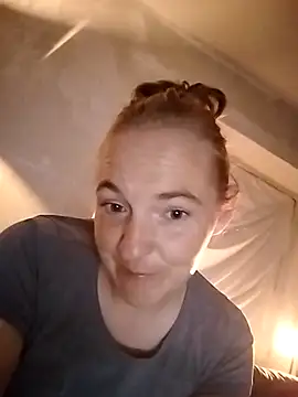 Snapshot of KikiTheHague chatting on September 10, 8:20 pm KikiTheHague online show from September 10, 8:20 pm