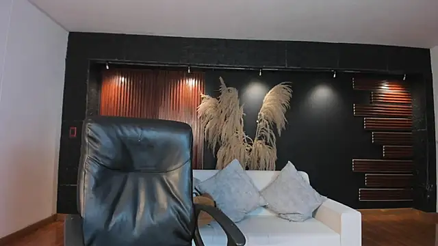 IsabellaaJoness online show from March 13, 11:28 am