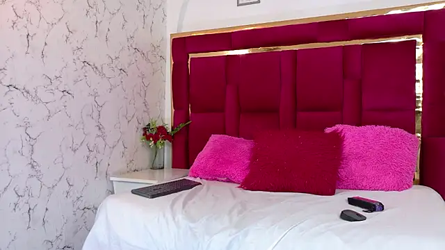 CoralHarrinson online show from February 12, 8:15 pm