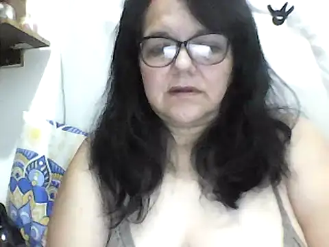 Snapshot of kassandra02 chatting on February 6, 4:03 pm kassandra02 online show from February 6, 4:03 pm