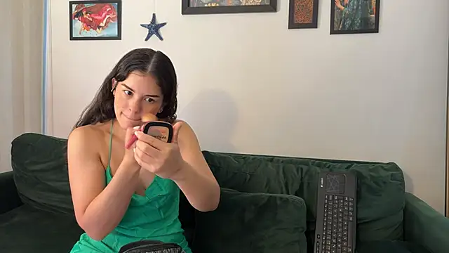 Redfloweer1 online show from February 7, 3:05 pm