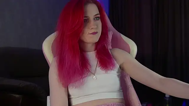 Snapshot of joyhannahh chatting on February 16, 2:35 pm joyhannahh online show from February 16, 2:35 pm