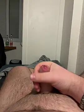 Snapshot of aquarium2345 chatting on February 2, 9:02 pm aquarium2345 online show from February 2, 9:02 pm