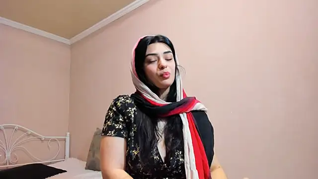 Snapshot of _cleopattra_ chatting on December 27, 6:42 pm cleopattra online show from December 27, 6:42 pm