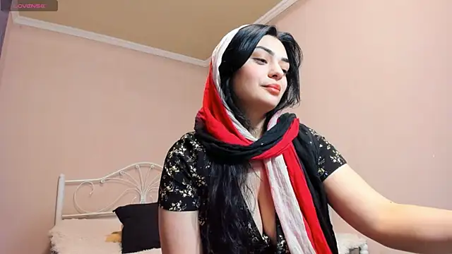 Snapshot of _cleopattra_ chatting on January 3, 6:35 pm cleopattra online show from January 3, 6:35 pm