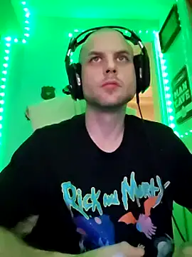 Snapshot of GeneralXMillyX chatting on January 2, 2:22 am GeneralXMillyX online show from January 2, 2:22 am