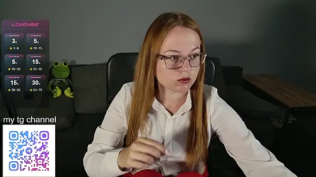Lila Pitt online show from July 17, 8:32 am