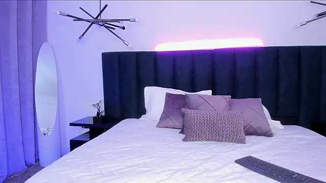 alaia7h online show from March 21, 7:39 pm