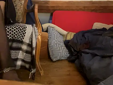 Snapshot of alexheels_boots chatting on December 7, 4:42 am alexheels boots online show from December 7, 4:42 am