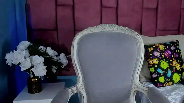 Snapshot of NinaInk chatting on January 25, 12:05 pm NinaInk online show from January 25, 12:05 pm