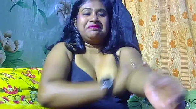 Snapshot of sexy_roma chatting on February 26, 3:52 pm sexy roma online show from February 26, 3:52 pm