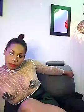 Snapshot of Camille_rose_ chatting on January 14, 8:37 pm Camille rose online show from January 14, 8:37 pm