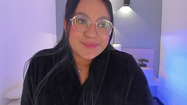 Snapshot of ellamontoya chatting on February 11, 7:23 am ellamontoya online show from February 11, 7:23 am