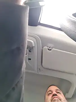 Snapshot of your_man85 chatting on February 19, 6:53 am your man85 online show from February 19, 6:53 am