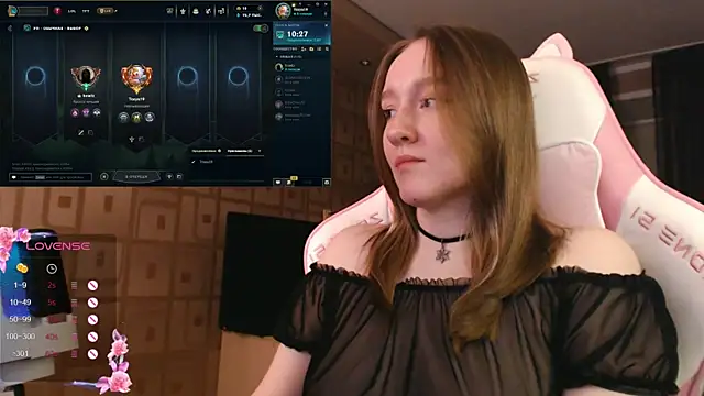 MoonlishSiren online show from October 23, 8:18 pm