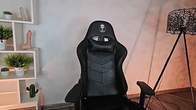 Only   Yours online show from March 9, 1:09 am