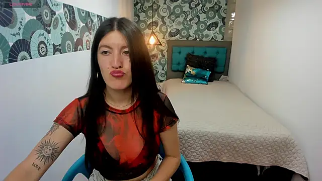 Snapshot of LiaCooper_ chatting on January 24, 6:04 pm LiaCooper online show from January 24, 6:04 pm