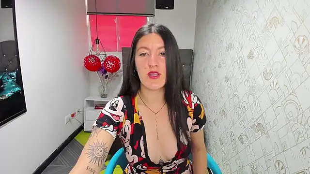 Snapshot of LiaCooper_ chatting on March 5, 3:29 pm LiaCooper online show from March 5, 3:29 pm