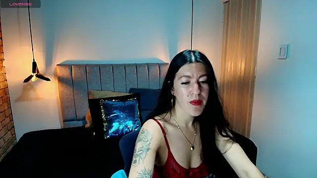 LiaCooper  online show from July 15, 12:32 pm