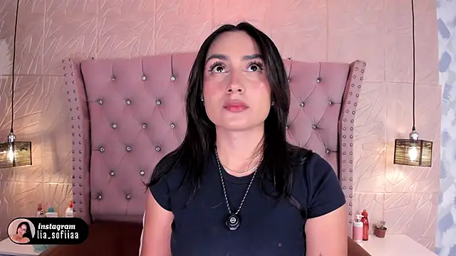 lia sofiia online show from April 5, 8:33 am