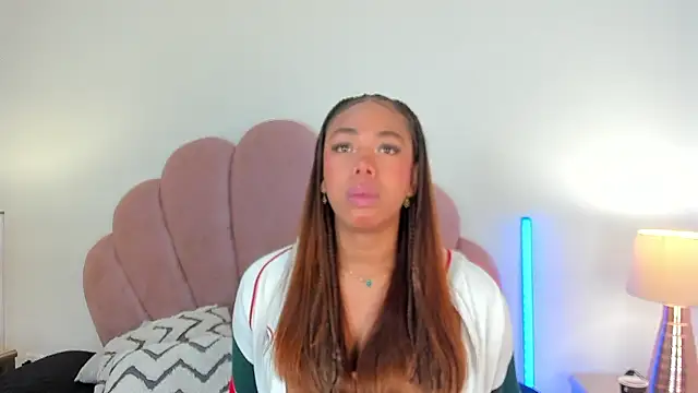 Nicole Paradise online show from January 14, 12:55 pm