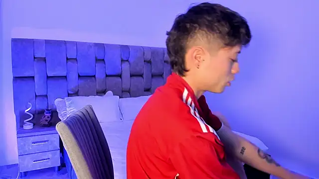 Snapshot of MarcusCollinss_ chatting on December 3, 12:06 pm MarcusCollinss online show from December 3, 12:06 pm