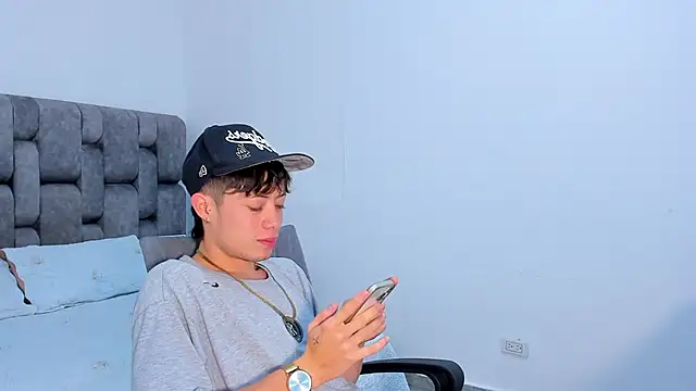 Snapshot of MarcusCollinss_ chatting on December 5, 12:11 pm MarcusCollinss online show from December 5, 12:11 pm