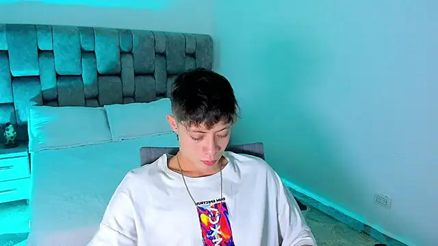 Snapshot of MarcusCollinss_ chatting on December 12, 8:21 pm MarcusCollinss online show from December 12, 8:21 pm