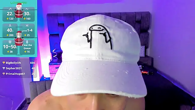 Snapshot of MarcusCollinss_ chatting on December 18, 12:21 am MarcusCollinss online show from December 18, 12:21 am