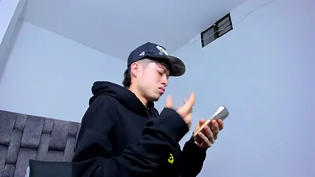 Snapshot of MarcusCollinss_ chatting on December 19, 12:12 pm MarcusCollinss online show from December 19, 12:12 pm