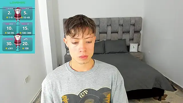 Snapshot of MarcusCollinss_ chatting on December 22, 4:06 pm MarcusCollinss online show from December 22, 4:06 pm