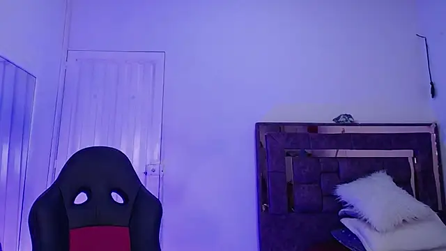 alejandrafitt online show from October 8, 2:09 am