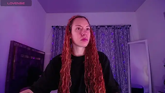 alejandrafitt online show from May 6, 3:46 am
