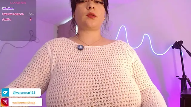 Layna cold online show from July 21, 3:47 pm