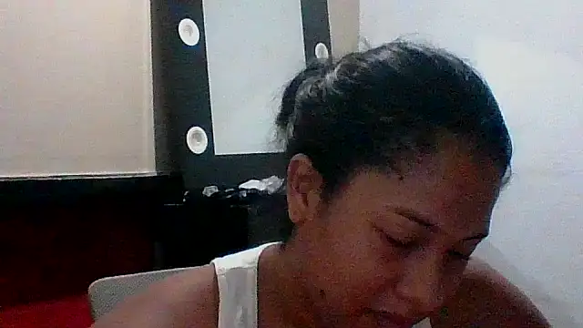 Snapshot of Kitra_New chatting on February 18, 11:06 am Kitra New online show from February 18, 11:06 am