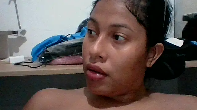 Snapshot of Kitra_New chatting on February 18, 11:11 pm Kitra New online show from February 18, 11:11 pm