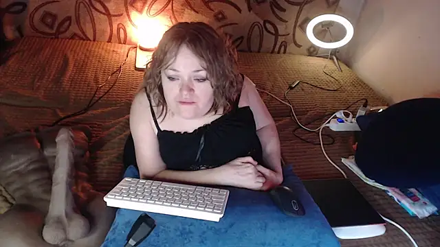 Snapshot of MiniNatalie chatting on January 25, 2:47 am MiniNatalie online show from January 25, 2:47 am
