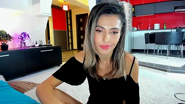 Snapshot of MissSmiley26 chatting on February 28, 9:12 pm MissSmiley26 online show from February 28, 9:12 pm