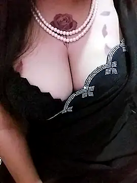 Snapshot of SHUBHI880 chatting on October 4, 9:07 am SHUBHI880 online show from October 4, 9:07 am
