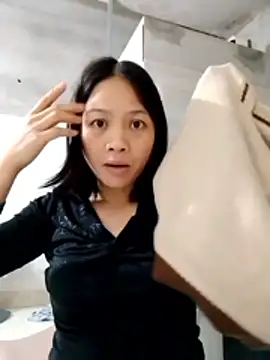 Aninyin22 online show from February 12, 6:52 am