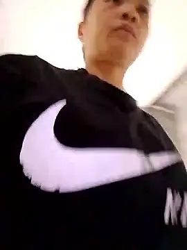 Aninyin22 online show from February 28, 1:06 am