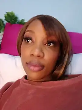 Snapshot of Miss_Moriah chatting on June 24, 5:23 pm Miss Moriah online show from June 24, 5:23 pm