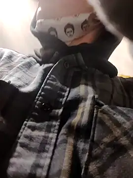 Snapshot of gabelove369 chatting on December 17, 6:24 am gabelove369 online show from December 17, 6:24 am