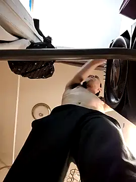 Snapshot of gabelove369 chatting on February 10, 1:03 am gabelove369 online show from February 10, 1:03 am