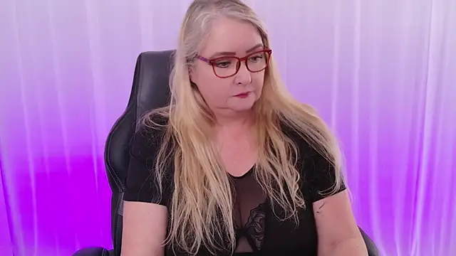 KatDSinclair online show from January 26, 5:34 pm