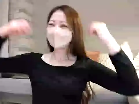 Snapshot of mayu629 chatting on January 6, 11:18 am mayu629 online show from January 6, 11:18 am