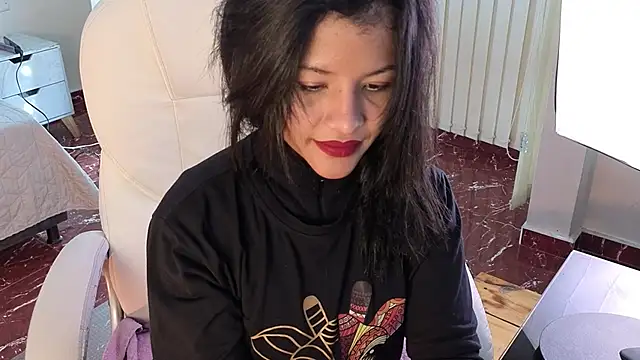 petite molly  online show from January 7, 1:02 pm