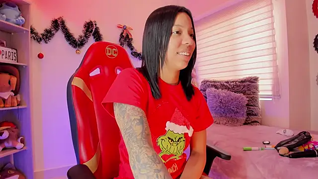 Snapshot of madelyn_rose_ chatting on December 26, 5:51 pm madelyn rose online show from December 26, 5:51 pm