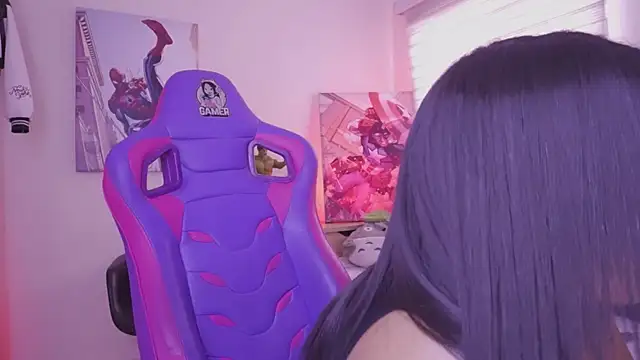 madelyn rose  online show from April 8, 6:08 pm