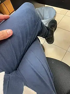 hotisraeli online show from March 6, 7:57 am